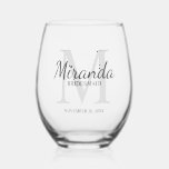 Verre À Vin Sans Pied Monogramme et nom de la servante d'accueil personn<br><div class="desc">Cadeaux Bridesmaids personnalisées avec le nom de la femme d'honneur personnalisée en gris style de police de script classique et monogramme en gris clair style de police serif classique en arrière - plan avec titre et date mariage en gris classique style de police serif. Aussi parfait pour femme de ménage...</div>