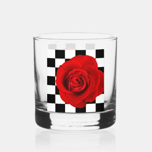 Verre À Whisky Rose Checkmate élégant rose sur un à damiers dos