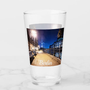 Verre Banquettes près de la rivière Spree à Berlin, Alle