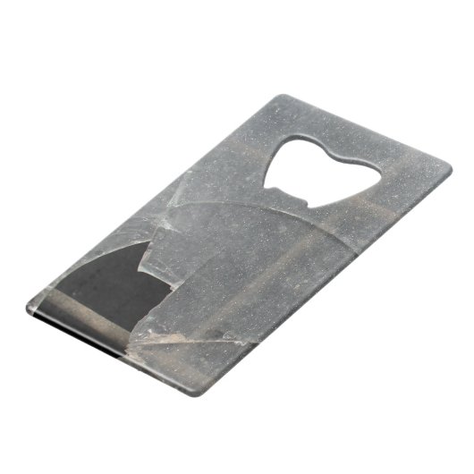 Verre cassé (Devant Angle)