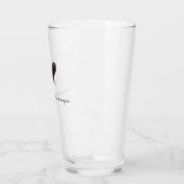 Verre Ce n’est pas la dent d’un requin. (Gauche)