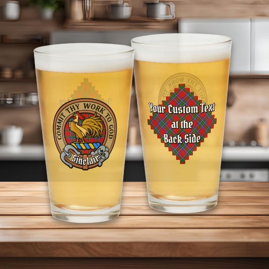 Verre Clan Sinclair Crest sur Red Tartan