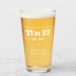 Verre Custom 21st Birthday Cadeau 21 en 23 Est 2002<br><div class="desc">Custom 21st Birthday Celebration 21 in 23 Est 2002 Cadeaux d'anniversaire!</div>