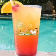 Cute Kitty Lecture dans le jardin