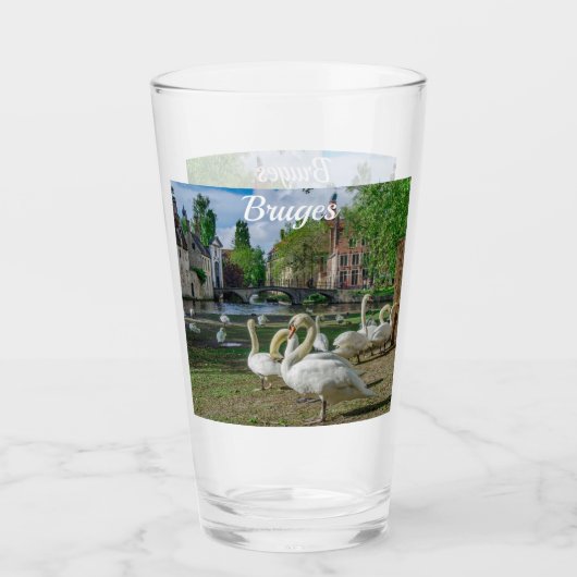 Verre Cygnes blancs dans le centre de Bruges (Devant)