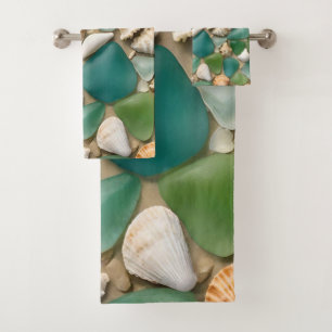 Verre de mer bleu et vert et coquillage