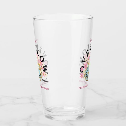 Verre en DÉPASSEMENT par Adiela Akoo (Gauche)