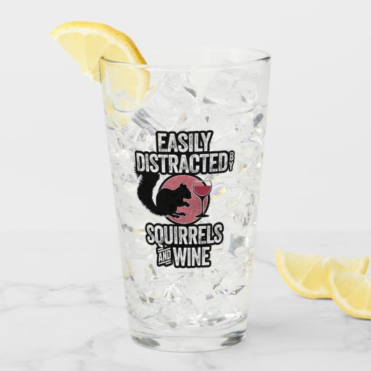 Verre Facilement distrait par les écureuils et le vin (Devant glace)
