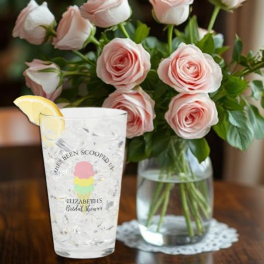 Verre Fête des mariées de crème glacée récupérée