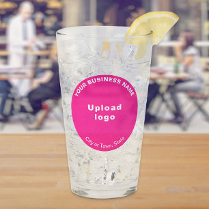 Verre Forme ronde rose Marque d'affaires sur la coupe de