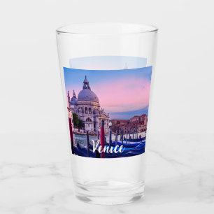 Verre Grand Canal avec gondoles et église à Venise