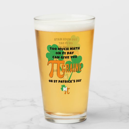 Verre Humour Saint Patrick's Day Pi Day Math Monogramme (Devant (rempli))