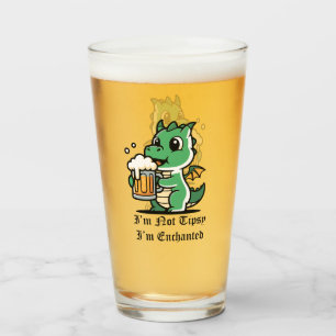 Verre Joli dragon buvant de la bière