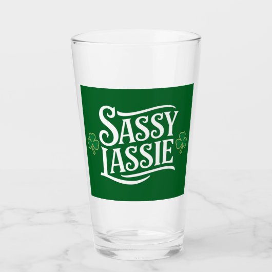 Verre Jour de la Saint Patrick Sassy Lassie Funny Irish  (Devant)