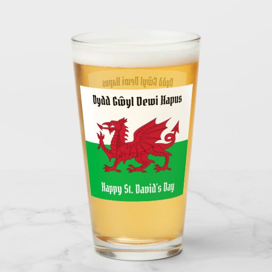 Verre Joyeux St. David's Day Red Dragon Gallois Drapeau (Devant (rempli))