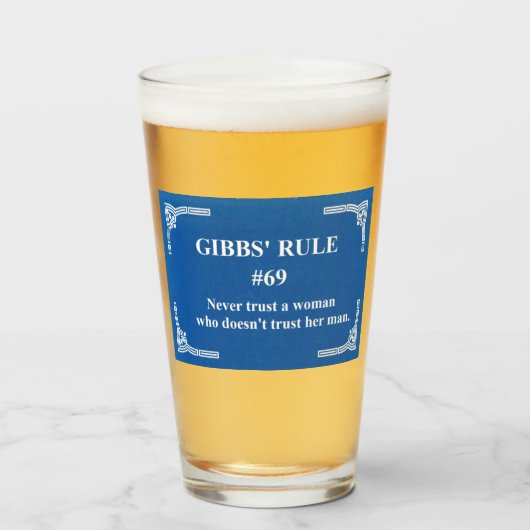 Verre la règle 69 de Gibbs (Devant (rempli))