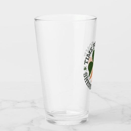 Verre Le temps de la Saint Patrick pour certains Shenani (Droite)