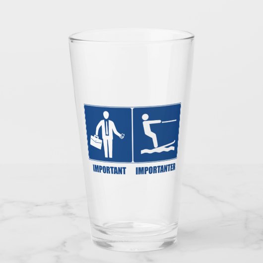 Verre Le Travail Est Important, Le Ski Nautique Est Impo (Devant)