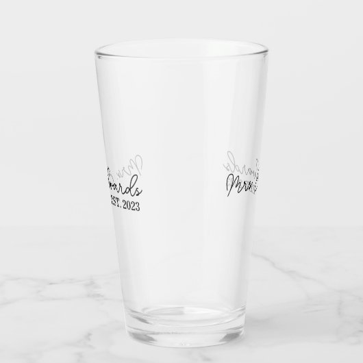 Verre Limite Cursive Mme Custom Nom de famille Mariage C (Droite)