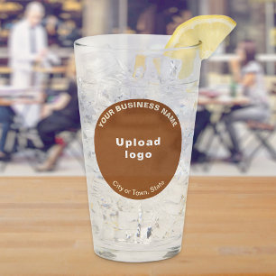 Verre Marque Brown de forme ronde d'affaires sur la coup