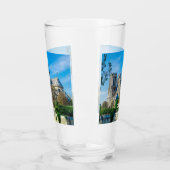 Verre Notre Dame de Paris en France (Gauche)