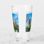 Verre Notre Dame de Paris en France (Droite)