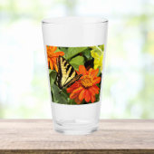 Verre Papillon Tiger Swallowtail Sur Photo Fleur