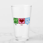 Verre Peace Love 50th Birthday Cute Party<br><div class="desc">Peace Love Fifty. Un joli cadeau de 50e anniversaire pour quelqu'un célébrant son cinquantième anniversaire. Un joli signe de paix,  coeur,  et le chiffre 50.</div>