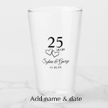 Verre Personalized 25th Anniversary Gift Elegant Modern<br><div class="desc">Create a beautiful unique custom wedding anniversary keepsake by adding the couple's names to this glass. My original designer intertwined hearts accent the modern simple script, "25 Years". Personalize this stylish gift with the couple's name written in modern stylish typography. You can also add the anniversary date if you please....</div>