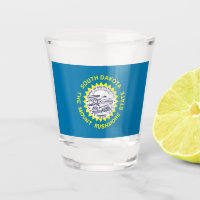 Verre photographié patriotique avec drapeau du Dak