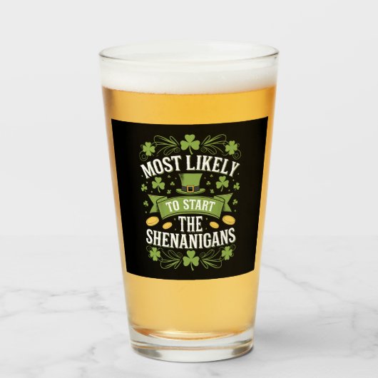 Verre Plus susceptible de commencer la farce St Patricks (Devant (rempli))