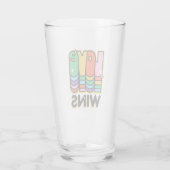 Verre Pride LGBTQ Loin remporte Rainbow Retro Typographi (Dos)