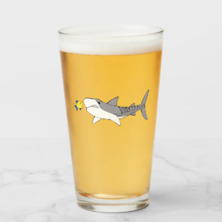 Verre Requin-tigre grincheux et poisson jaune mignon