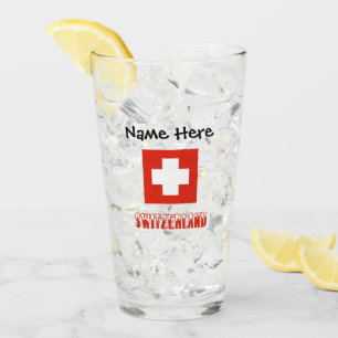 Verre Suisse et drapeau suisse avec votre nom