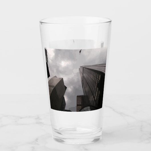 Verre Tour dans la ville. (Devant)