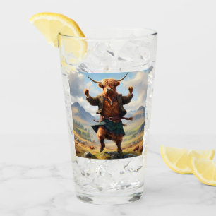 Verre Vache des Highlands dansant le Highland Fling,