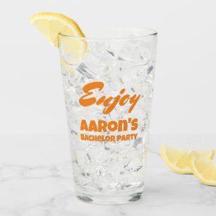 Verre Vue pittoresque à la soirée de baccalauréat de nui