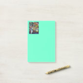 Vers fruit met Francis Post-it® Notes (Op bureau)