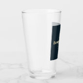 Vers Le Bas Par Verre À Dix Pint (Droite)