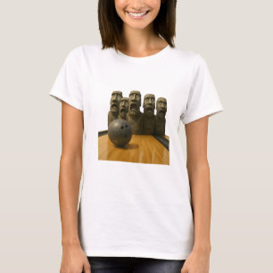 Verschrikkelijke Moai-beelden op een bowlingbaan T-shirt