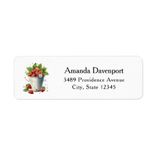 Verse geplukte aardbeien in een emmer adres etiket