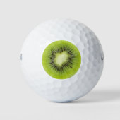 Verse kiwi's. Ronde segmentafsluiting geïsoleerd Golfballen (Voorkant)