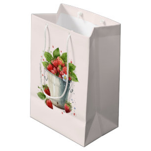 Verse verse aardbeien in een emmer medium cadeauzakje