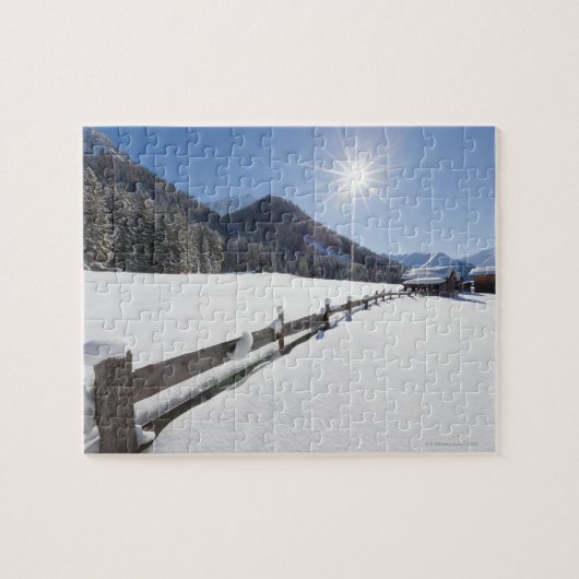 verse, voorbereide ski's over land lopen in een legpuzzel (Horizontaal)