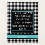 Verset Bible Personnalisé Monogramme Buffalo Plaid<br><div class="desc">La Bible Personnalisée Verse la Bible ci-dessus est que je vous rendrai grâce car je suis terriblement et merveilleusement faitVos oeuvres sont merveilleusesMon âme le sait très bien.
Psaume 39:14

Vous pouvez changer à vous</div>