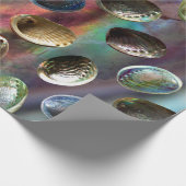 Verspreide 3D Paua Shells op Paua Achtergrond Cadeaupapier (Hoek)