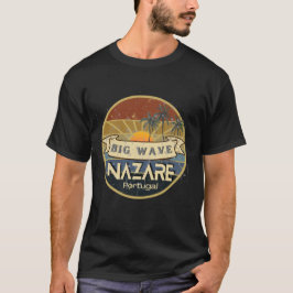 Verstoorde nazare Big Wave Surf Spot Portugal. T-shirt