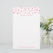 Verstrooide Roze Hartjes Confetti Briefpapier (Staand voorkant)