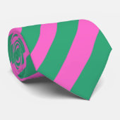 Vert et cravate barrée par rose (Roulé)