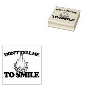 "Vertel me niet om te glimlachen" Midden-Vingerfem Rubberstempel (Gestempeld)